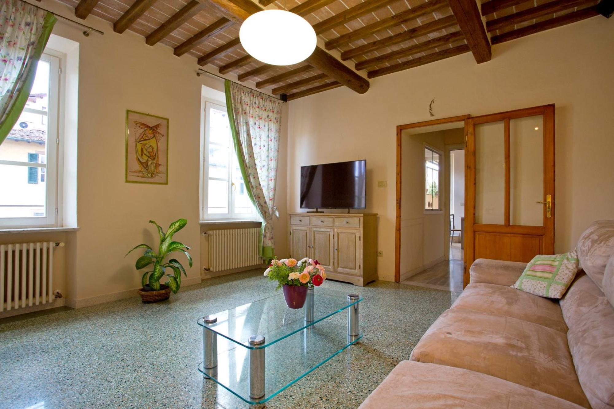 Casa San Girolamo Historic Flat With Cosy Terrace In Lucca'S City Centre Eksteriør bilde